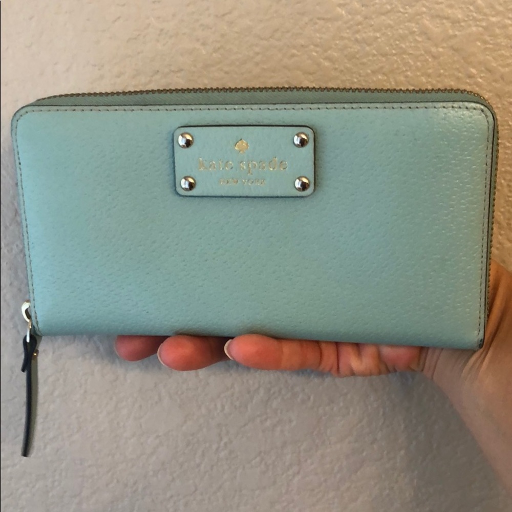 Mint wallet
